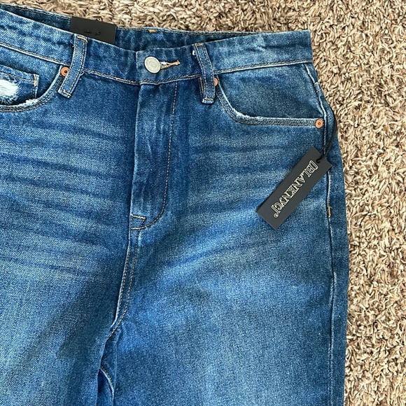 NWT Blank NYC The Cooper Straight Leg Jeans with Side Slit Size 26 - Picture 7 of 13